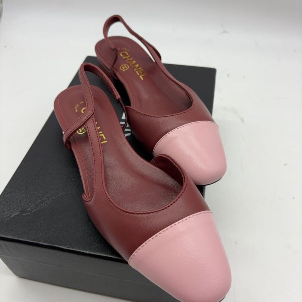 CHANEL Two-Tone Burgundy and Light Pink Slingback Flats - Picture 5 of 7